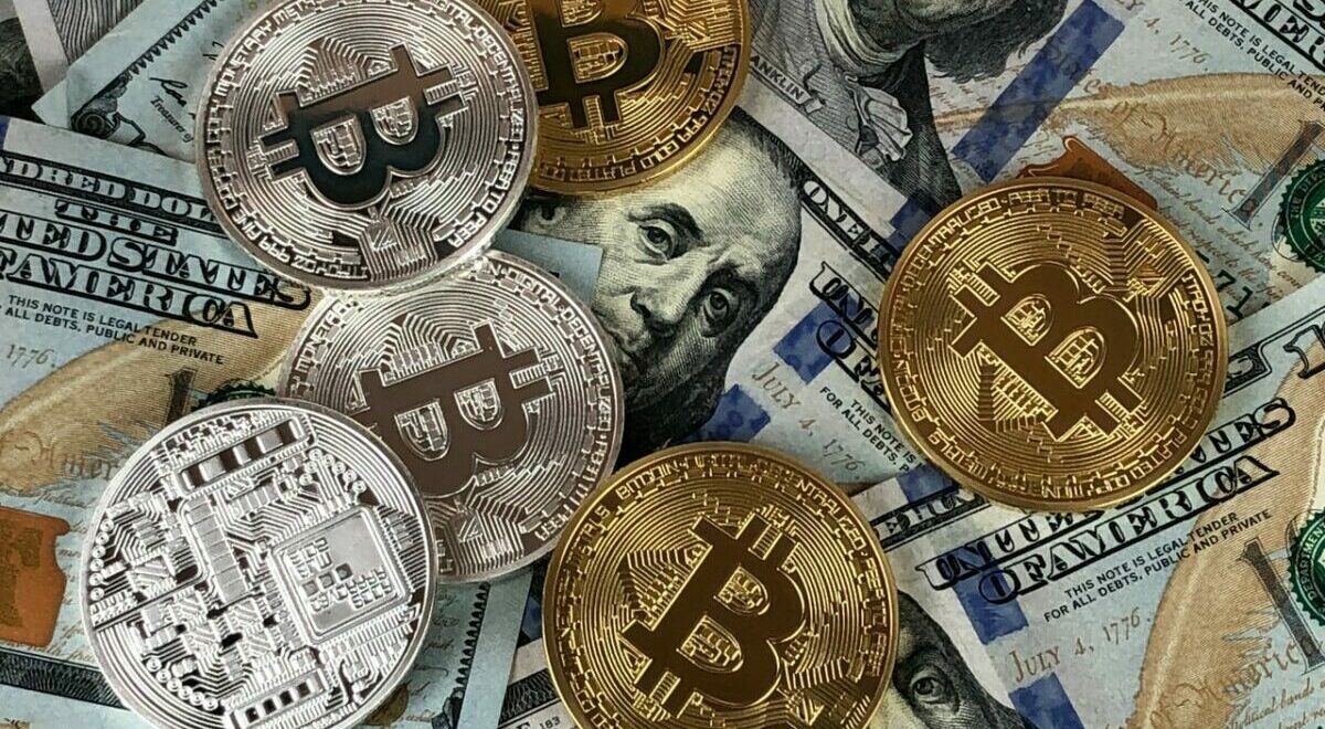 tiền bitcoin